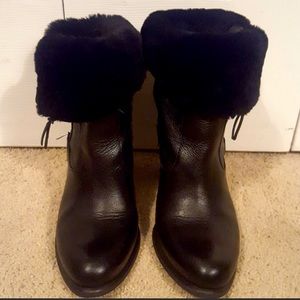 UGGS- Size 7.5- Womens Black Boots w/Fur Trim (Box Included)